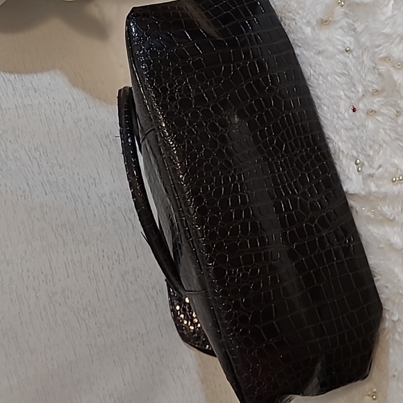 Great condition Dark brown large croc embossed tote - Picture 4 of 9